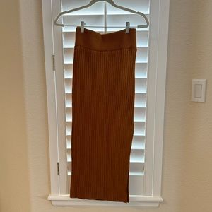 Topshop caramel brown knit midi skirt size 0-2 NWT
